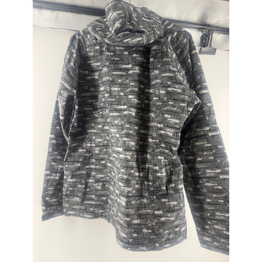 The North Face DryVent Rain Jacket Womens Medium Grey Chevron Print Hooded Shell